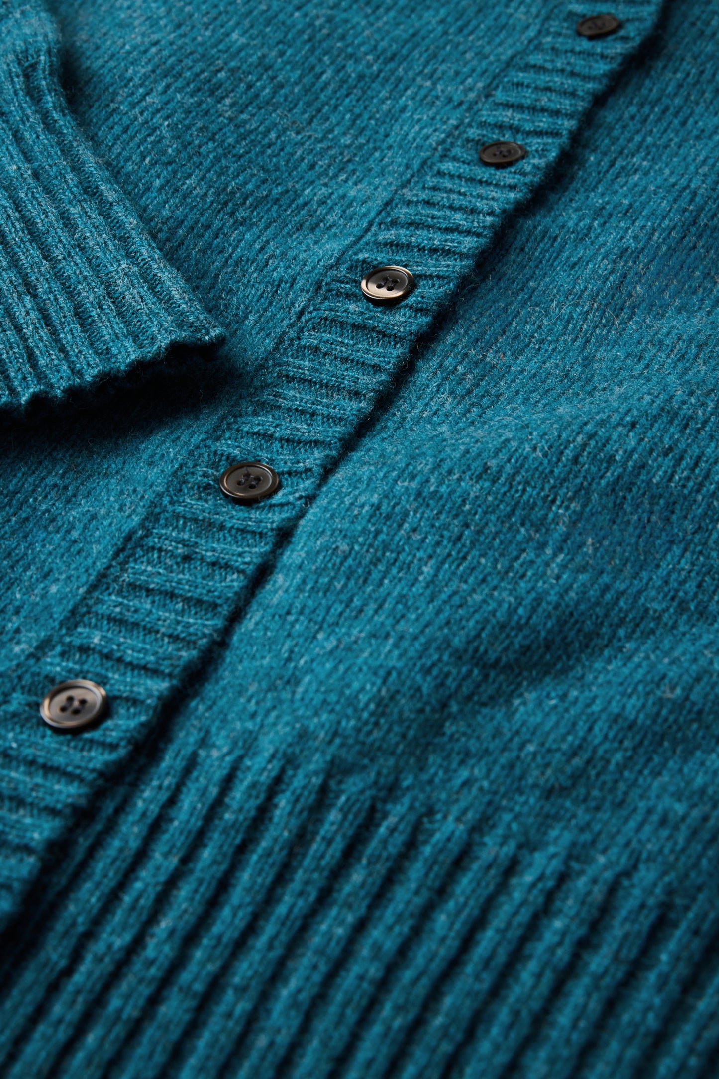 Cárdigan Fugu - Azul Persa - Lana Merino - Mujer