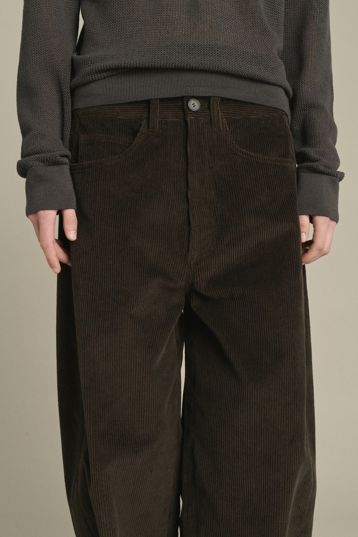 Pantalón Gunther - Marrón Oscuro - Algodón - Mujer vue 4