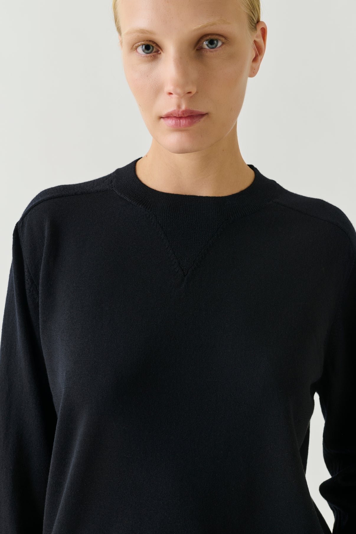 Jersey Pio - Negro - Lana merino - Mujer vue 3