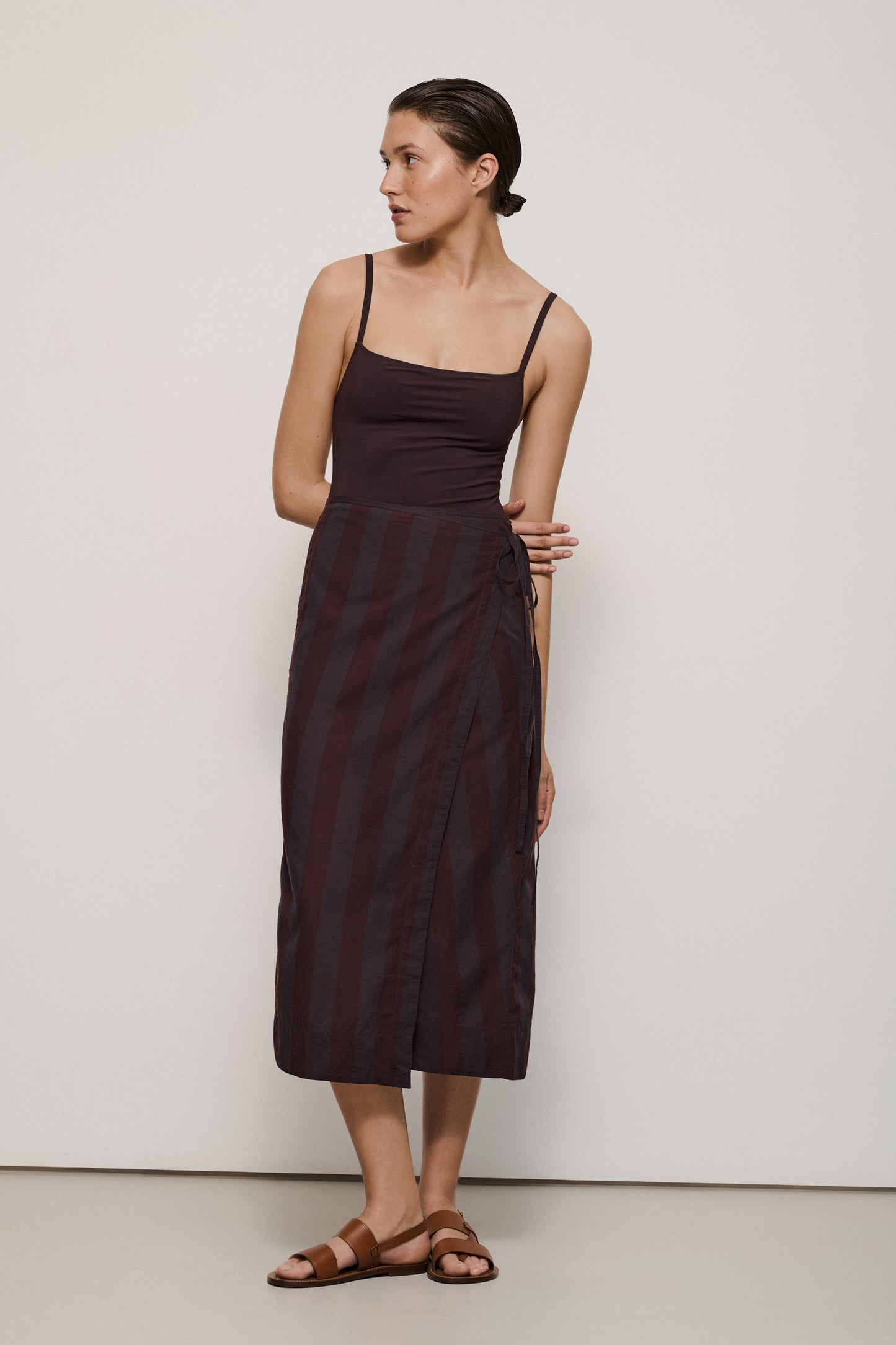 FALDA LA GONNA BURDEOS